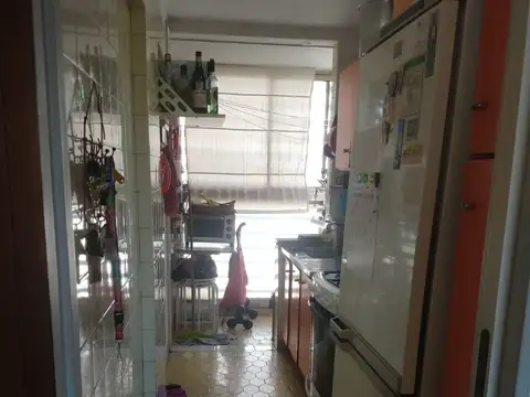 B° COPELLO. Torre 19 - Cinco ambientes en excelente estado