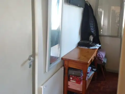 B° COPELLO. Torre 19 - Cinco ambientes en excelente estado