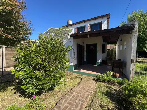 CASA EN VENTA EN 473bis ENTRE 27 Y 28