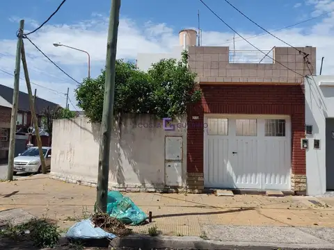 Depto Tipo Casa en Alquiler de 3 ambientes