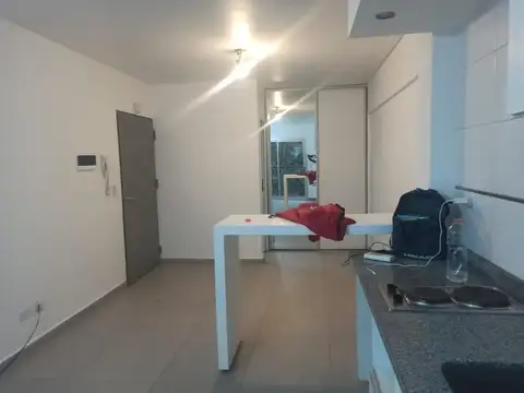 Departamento Monoambiente en Sarmiento al 300