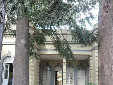 Local en Alquiler 80 años