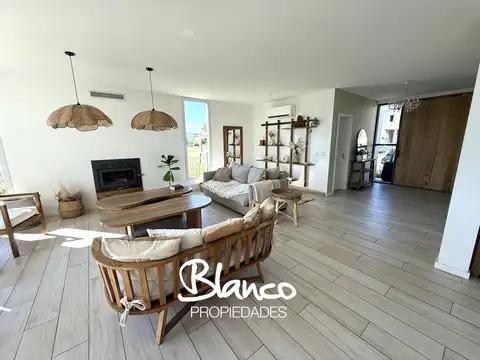 Casa en Alquiler en Puertos, USD 2.000