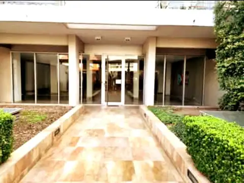 DEPARTAMENTO DOS AMB. EN EDIFICIO DE CATEGORÍA MORON NORTE