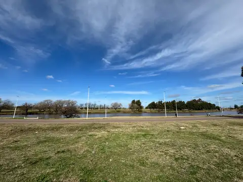 Av. Costanera
