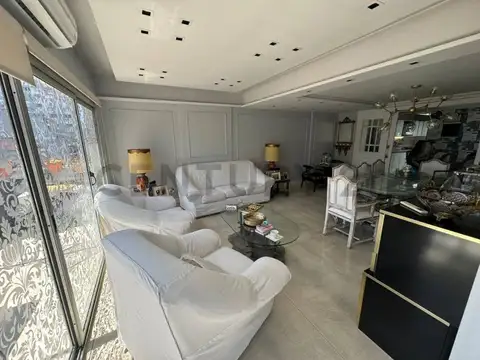 VENTA DEPARTAMENTO 4 AMBIENTES CON DEPENDENCIA Y COCHERA EN BALVANERA