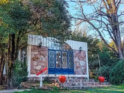 Casa 8 ambientes con 3 baños