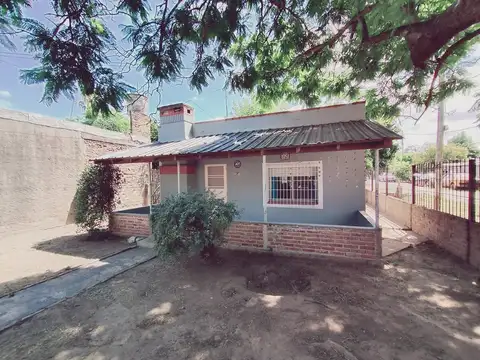 Venta Casa 3 Ambientes con Cochera Tipo PH Apto Crédito Moreno