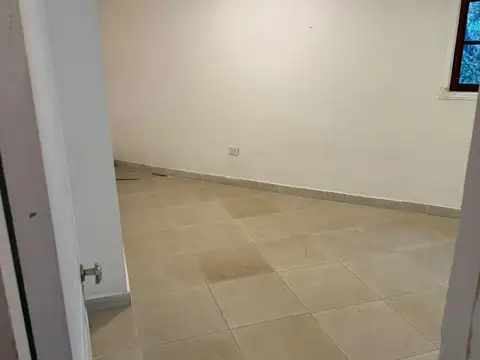 Depto Tipo Casa en Alquiler de 3 dormitorios