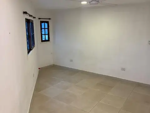Depto Tipo Casa en Alquiler de 5 ambientes