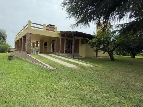 VENTA CASA 2 DORMITORIOS PILETA POTRERO DE GARAY