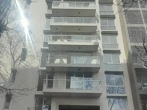Alquiler. Monoambiente. 34m². Balcón. Amenities.