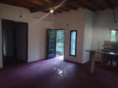 Casa 3 ambientes con 1 baño