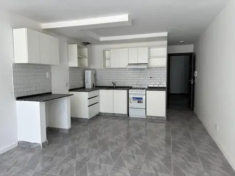 Departamento en alquiler a estrenar  de un ambiente con patio y parrillero