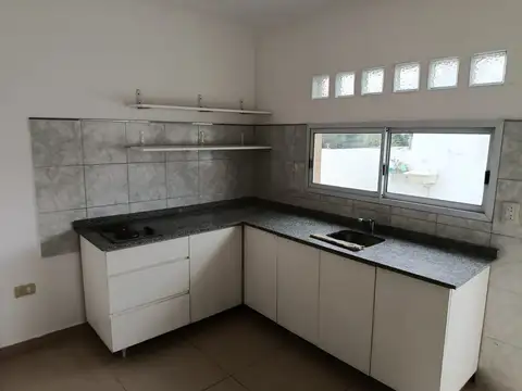 Depto Tipo Casa Monoambiente con 1 baño