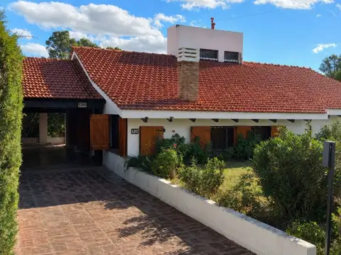 Casa en Venta en Juana Koslay, Juan Martín de Pueyrredón