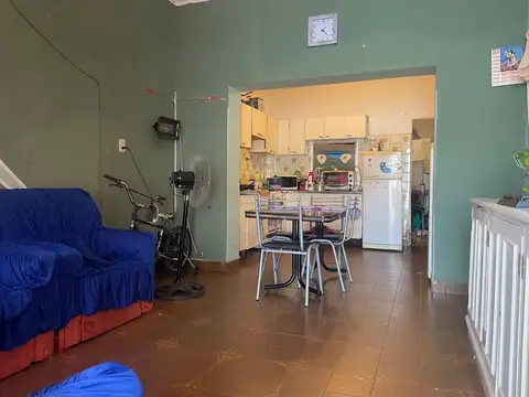 Depto Tipo Casa 3 ambientes con 1 baño