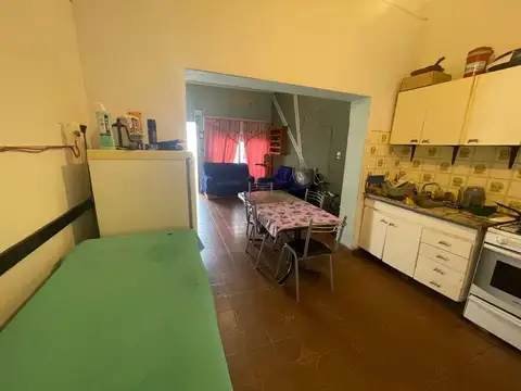 PH INTERNO TIPO CASA CON PATIO - LAVADERO - GALPON