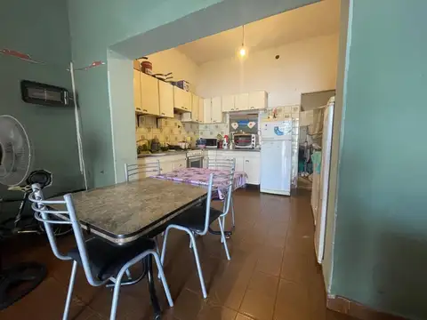 PH INTERNO TIPO CASA CON PATIO - LAVADERO - GALPON