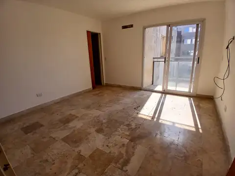 Departamento en Alquiler en Moron Sur, $ 500.000