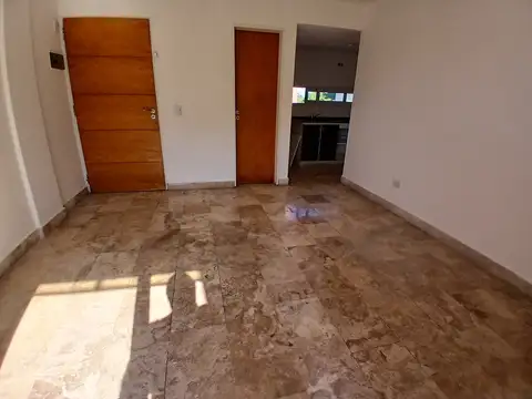 Departamento en Alquiler en Moron Sur, $ 500.000