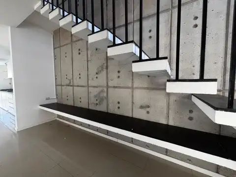 Duplex a la Venta en la Calandria  Ideal inversor!