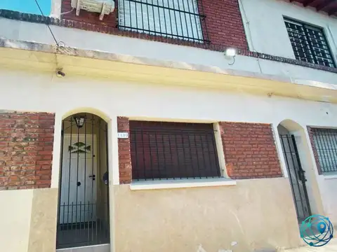 Dúplex de 3 ambientes en permuta