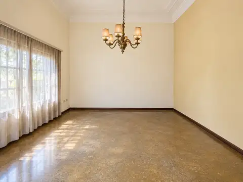 Casa 4 ambientes con 1 baño