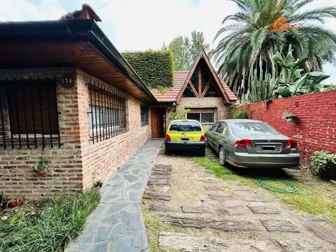 Casa 5 ambientes con 1 baño