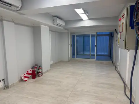 Edificio nuevo oficina moderna con terraza propia en planta libre, para entrar !!!