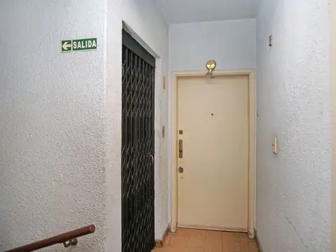 DEPARTAMENTO SEMIPISO 4 AMB C/DEP VENTA V.CRESPO
