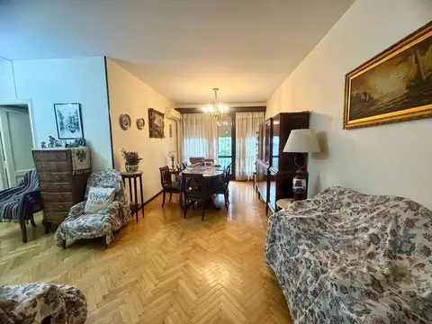 Departamento 3 ambientes super amplio y luminoso con balcón en Caballito