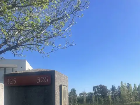 Terreno en Venta 42  mts Fondo