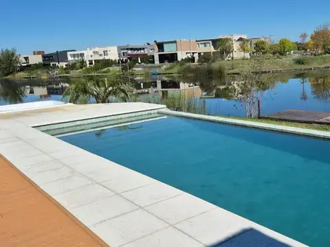Casa en Venta 1 año