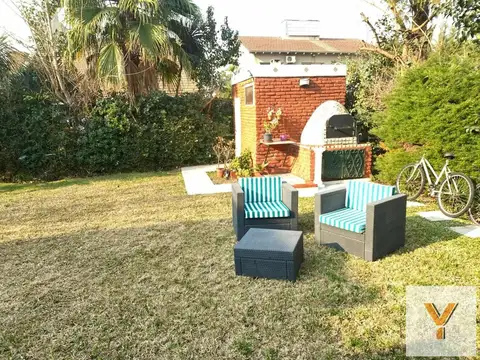 Casa en venta - 5 Dormitorios 3 Baños - Canning