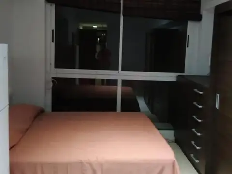 Viamonte 2100, Piso 1