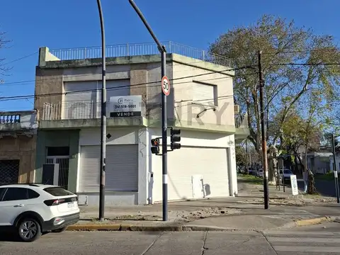 Corrientes 3600, Piso 0