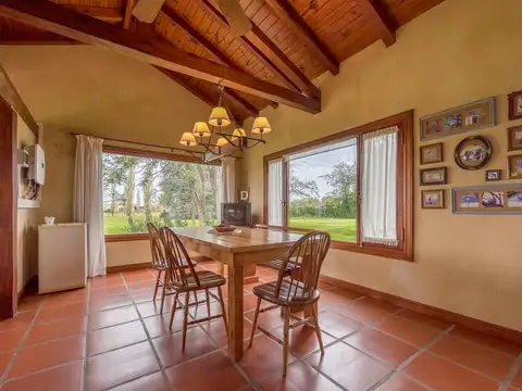 Loma Escondida, Open Door
