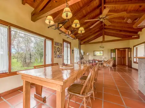 Casa en Venta en Loma Escondida, USD 245.000