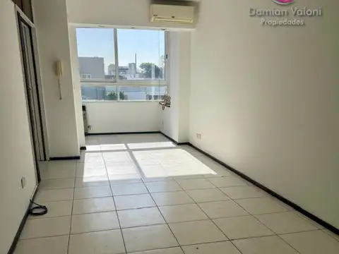 VENTA LUMINOSO Y AMPLIO 2 AMBIENTES
