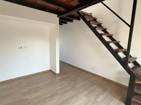 Depto Tipo Casa 2 ambientes con 2 baños