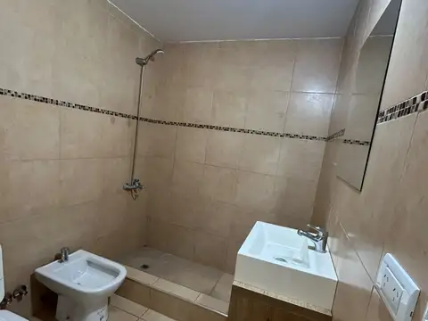 Depto Tipo Casa en Alquiler de 2 ambientes