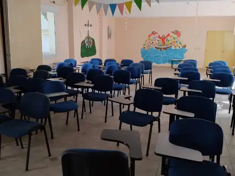 PALACETE CATALAN 1500 M2