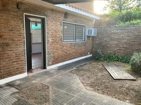 Agustín Álvarez al 200