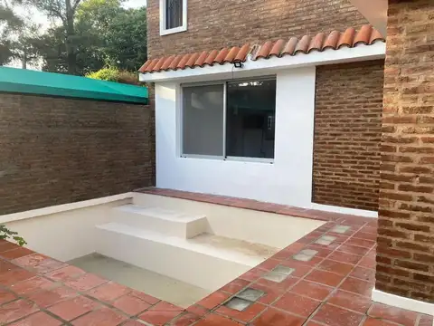 Casa 4 ambientes con 1 baño