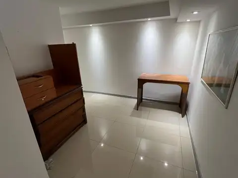Oficina 3 ambientes con 2 baños