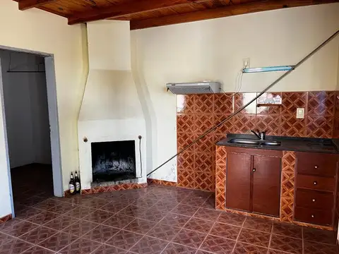 Vendo Casa con dos dormitorios en Caseros, Entre Ríos.