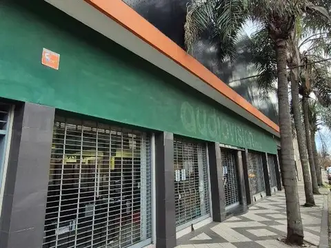 Local en Alquiler en San Nicolás de los Arroyos, $ 6.000.000