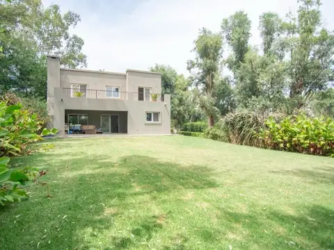Casa en Venta en Los Potrillos, USD 268.000
