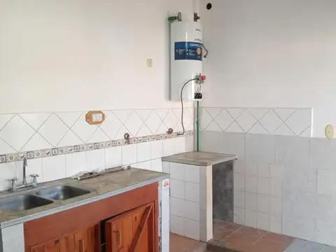 Casa en Alquiler con 1 cochera